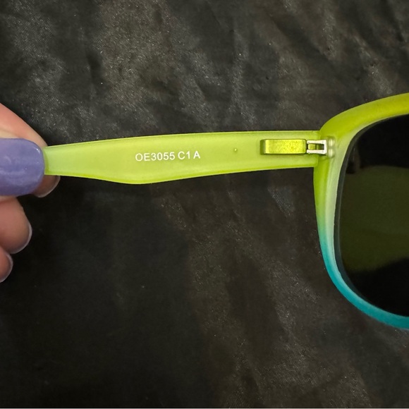 Ocean Eyes Kauai Sunglasses - Picture 5 of 6